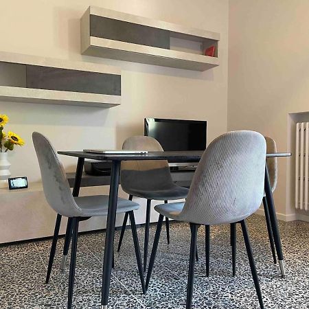 Lotus Home Eleganza E Accoglienza A Mântua Exterior foto